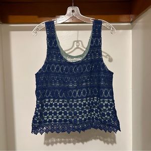 Women’s pink martini blue lace tank top size medium